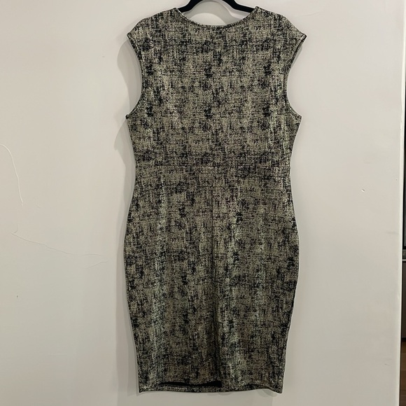 Forever 21 Plus Size 2X Black Gold Metallic Foil Dress NWT - Picture 4 of 11